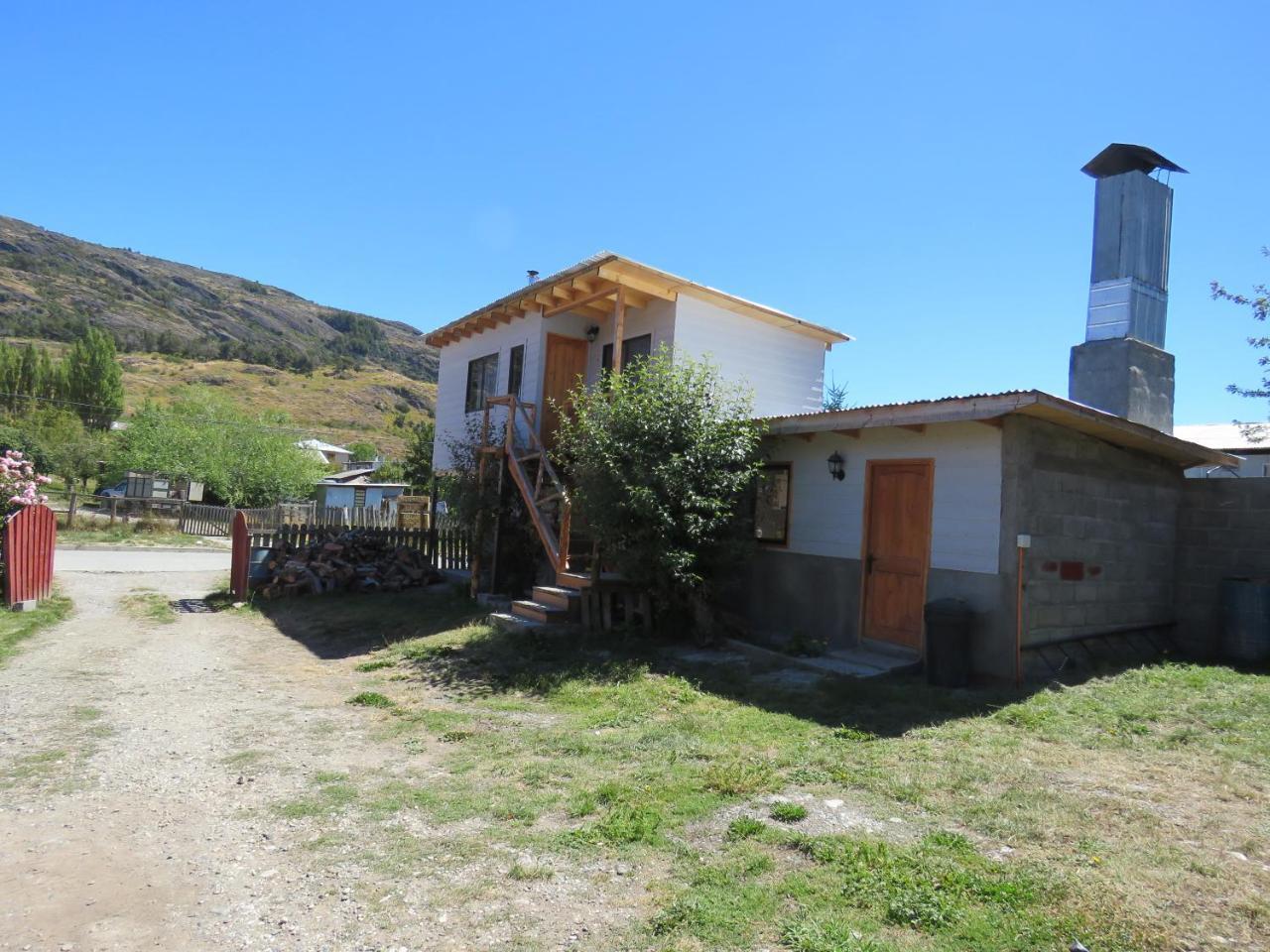 Hostal Y Cabanas Peumayen Пуерто-Гуадаль Екстер'єр фото